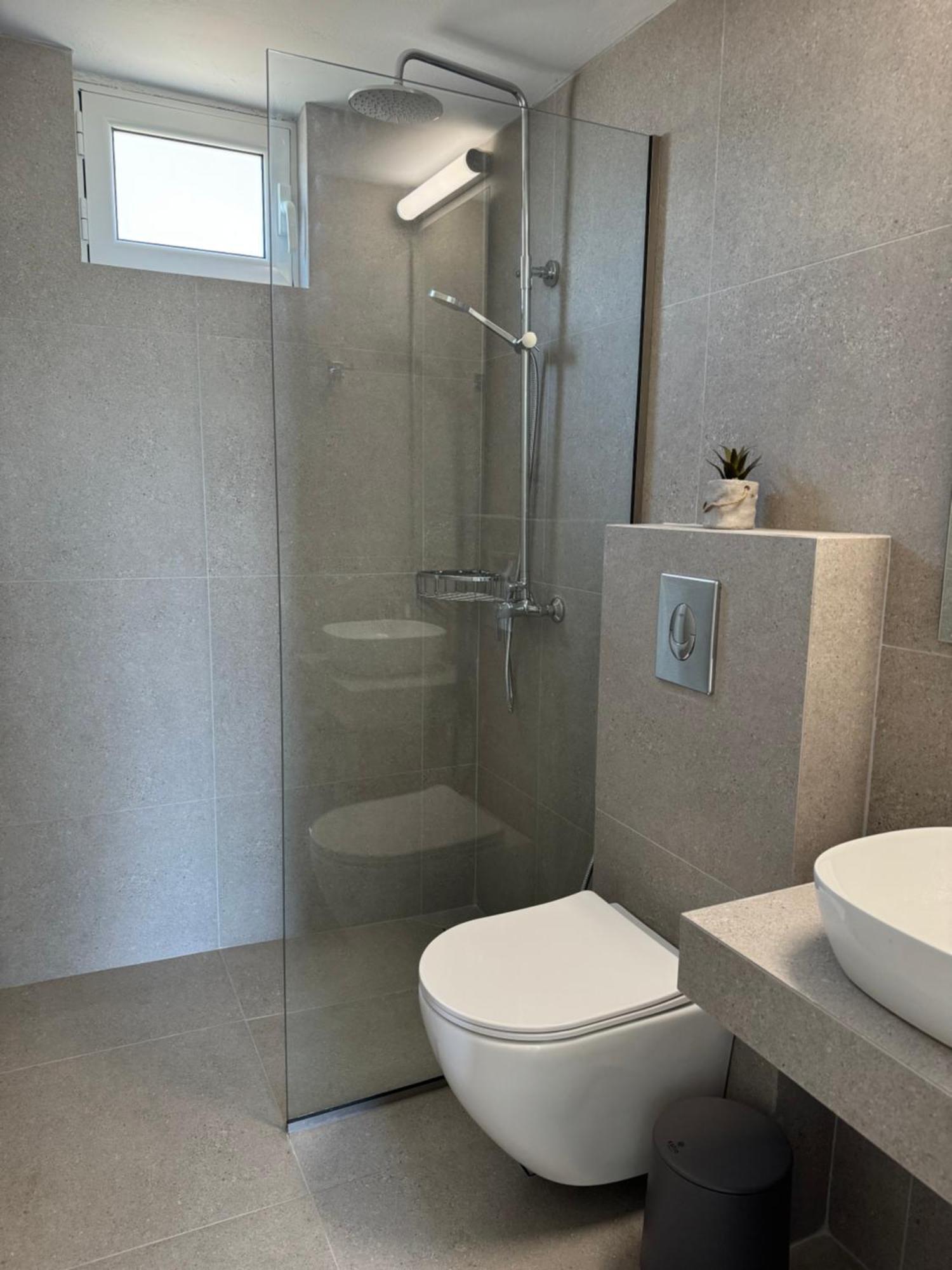 Voula Apartment *