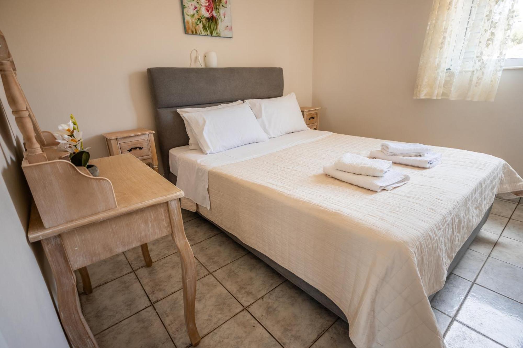 Voula Apartment *